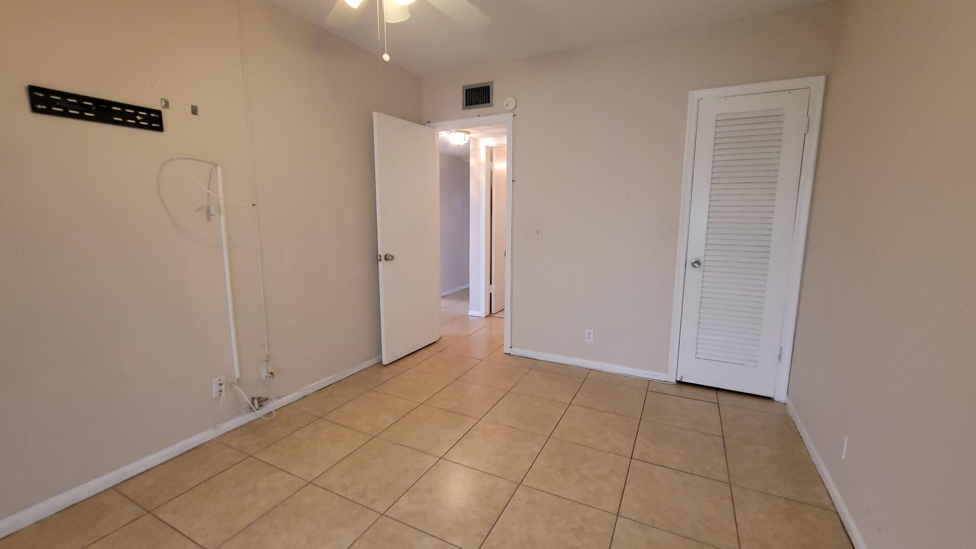 Residence photo 17