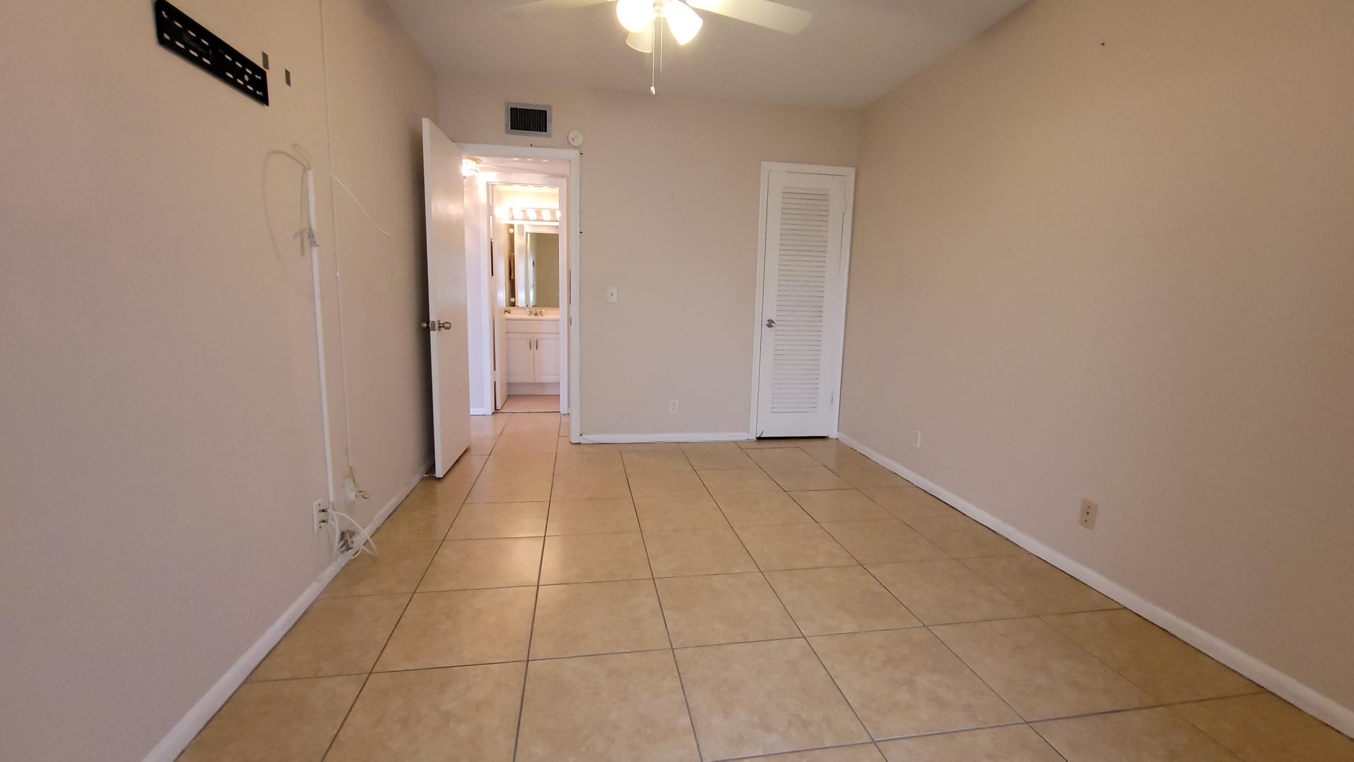 Residence photo 18