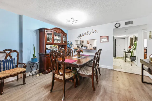 Unit 202 photo 9