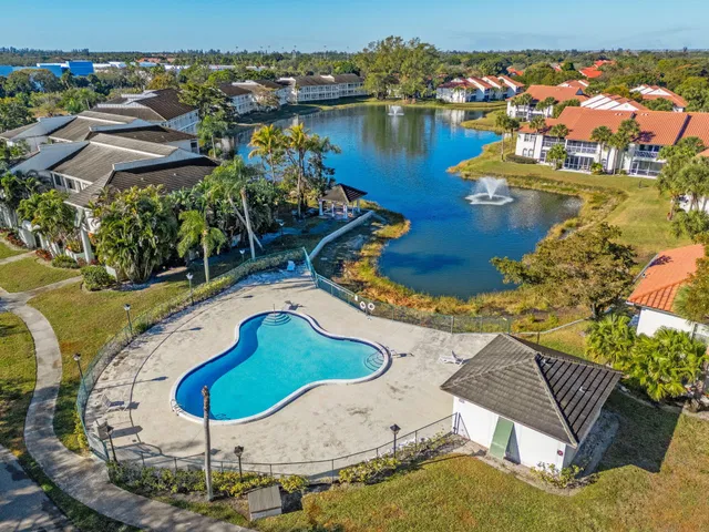 PGA National Palm Beach Gardens Residence photo 23