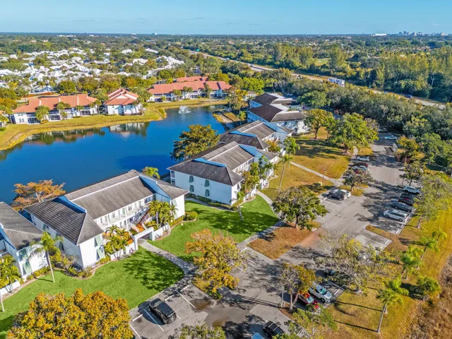 PGA National Palm Beach Gardens Residence photo 27