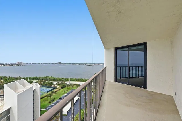 Harbour Point Singer Island Residence photo 5