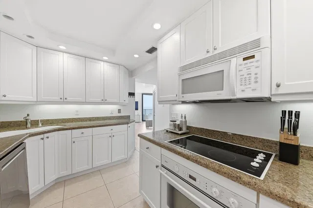 Harbour Point Singer Island Residence photo 11