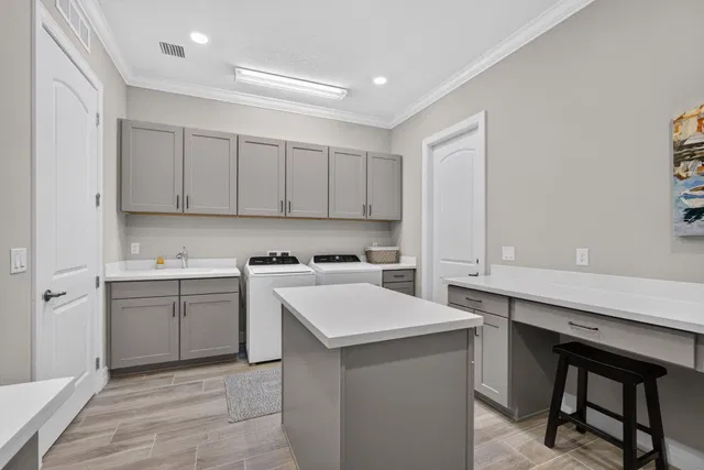 Residence photo 51