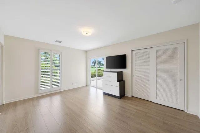 Residence photo 19