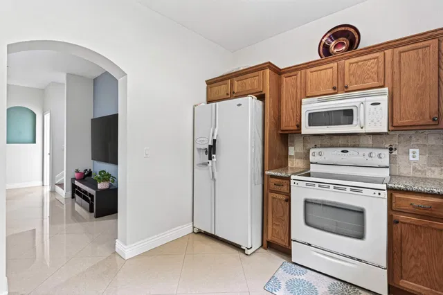  Residence photo 17