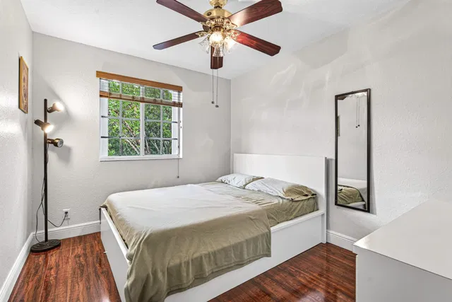  Residence photo 35