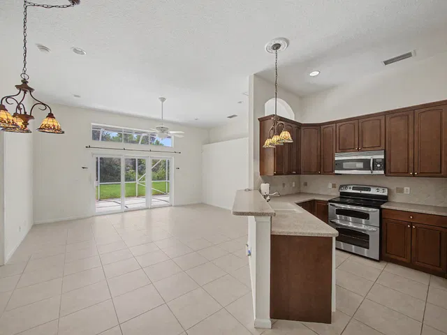  Residence photo 13