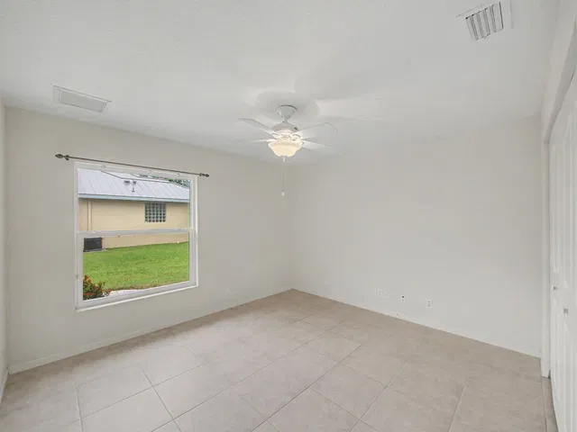  Residence photo 23