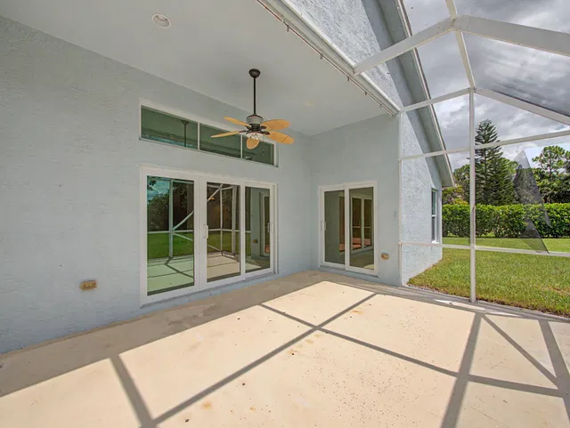  Residence photo 26