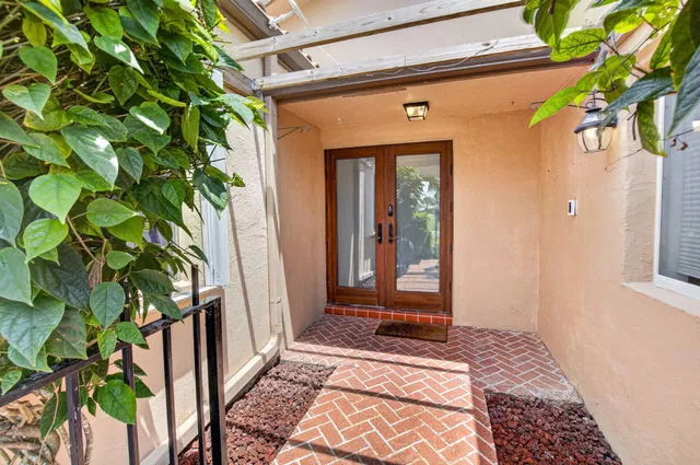  Residence photo 4