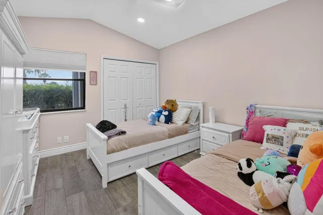  Residence photo 23