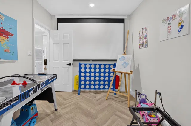  Residence photo 32