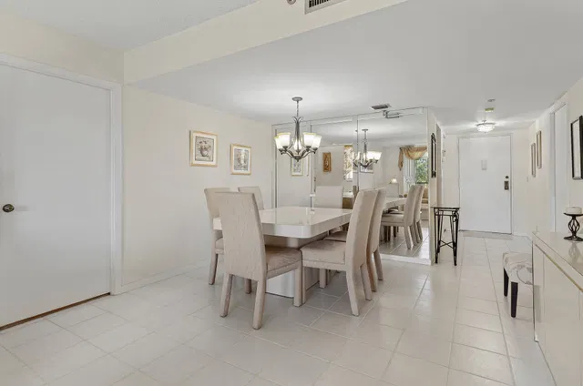 Unit 321 photo 14