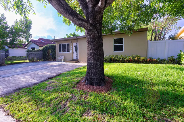 West Palm Beach Residence photo 8