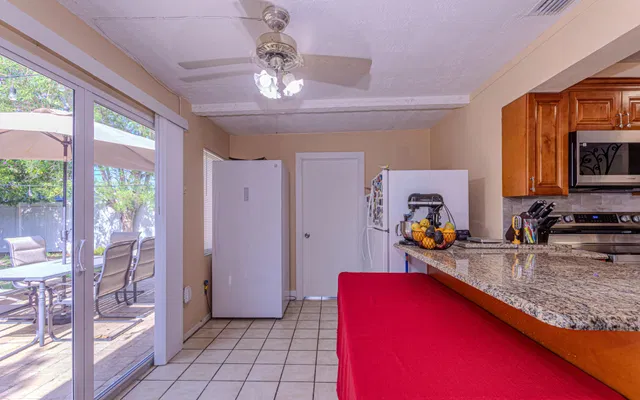 West Palm Beach Residence photo 19