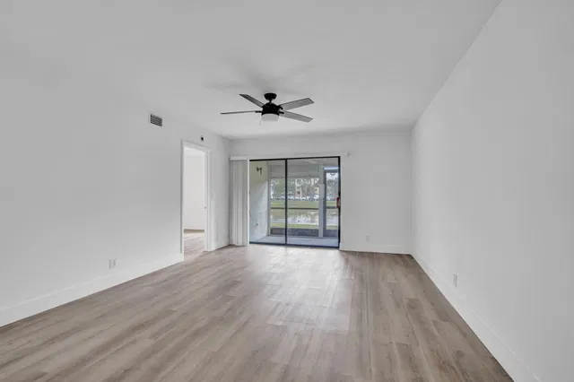 Unit 101 photo 21