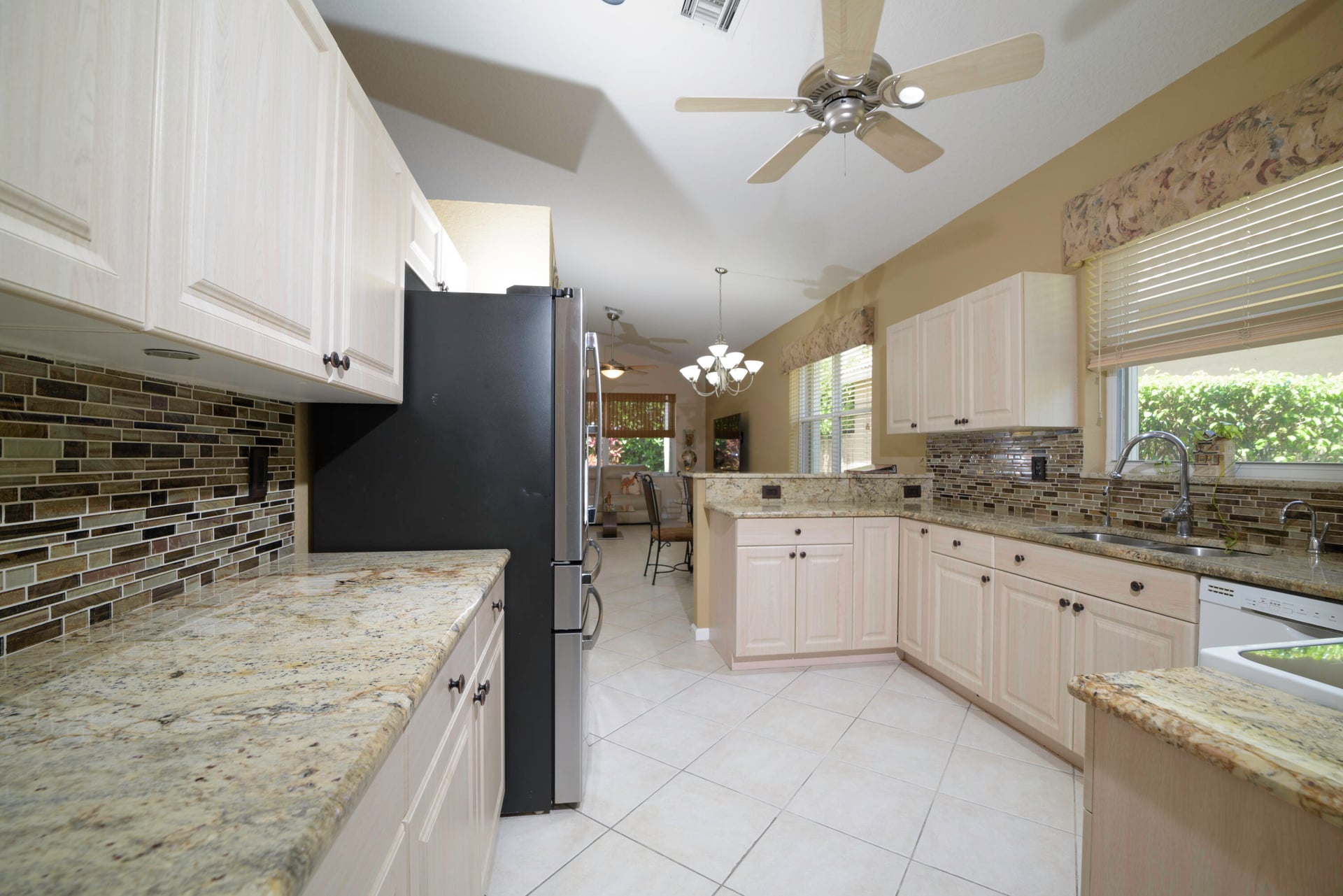  Residence photo 5
