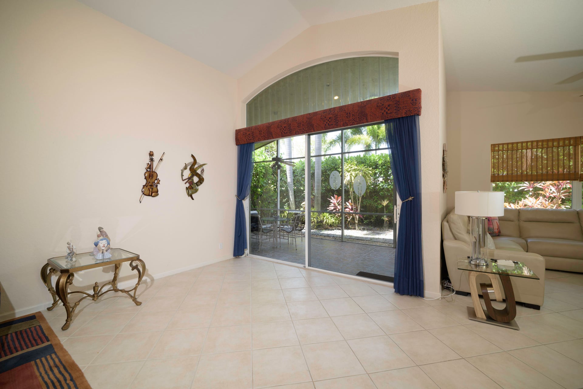  Residence photo 8