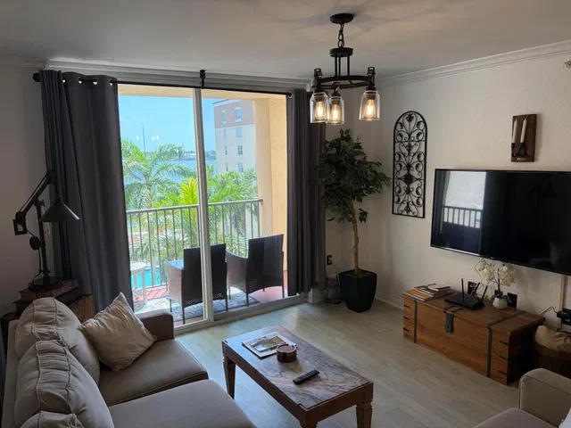 Flagler Pointe Unit 721 photo 9