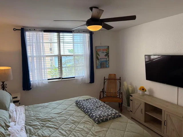 Flagler Pointe Unit 721 photo 11