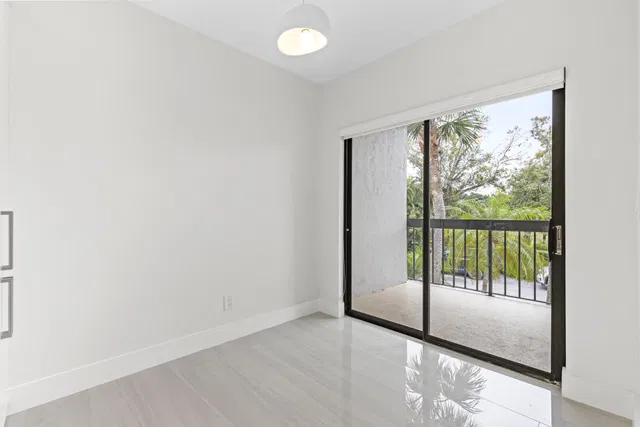 Unit C203 photo 12