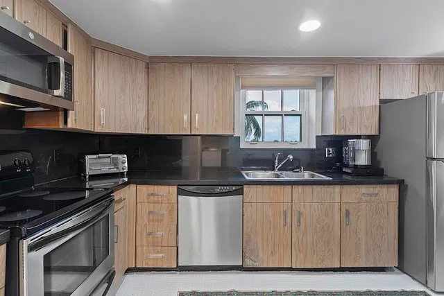 South Palm Beach Unit 2160 photo 5