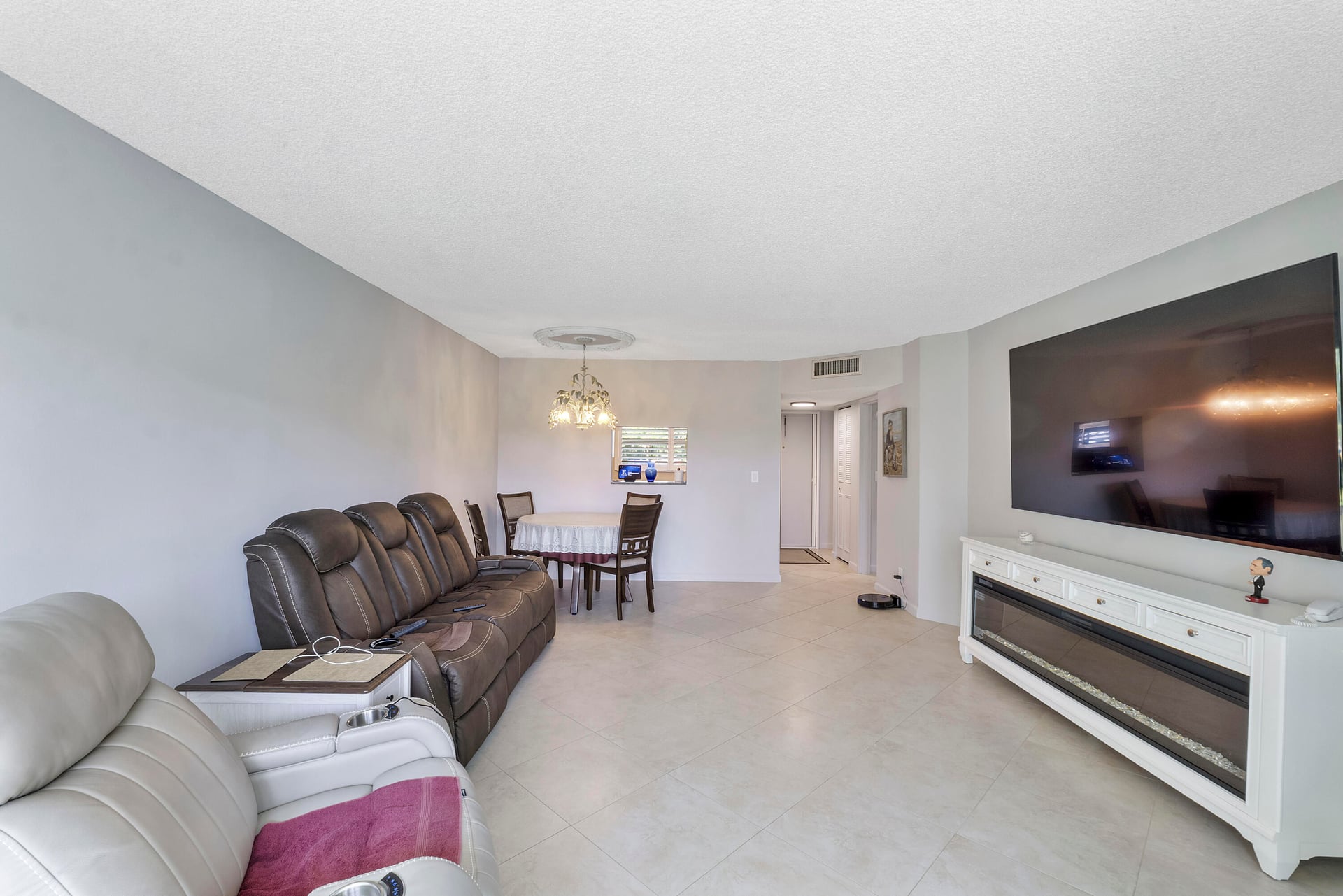 Via Poinciana Lake Worth Unit 107 photo 2