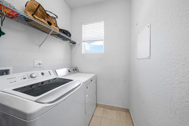 Residence photo 80
