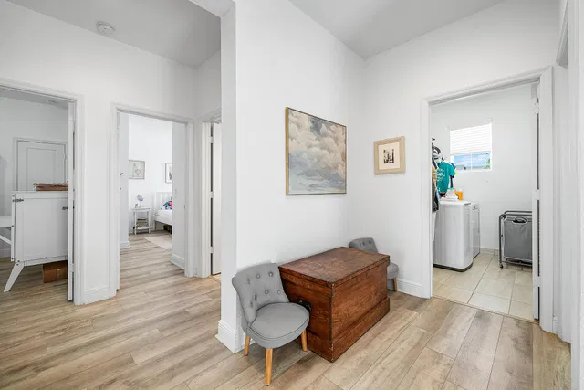 Residence photo 82