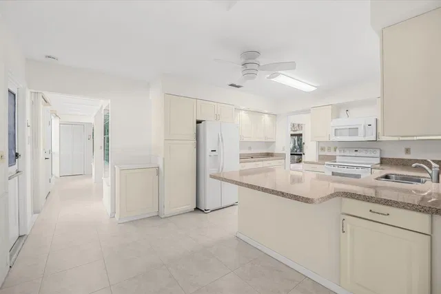  Residence photo 10