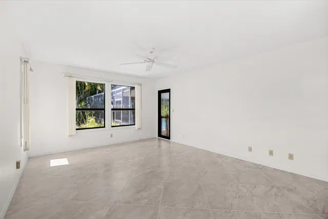  Residence photo 21