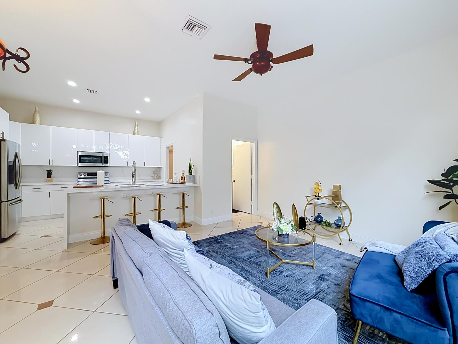 Residence photo 12
