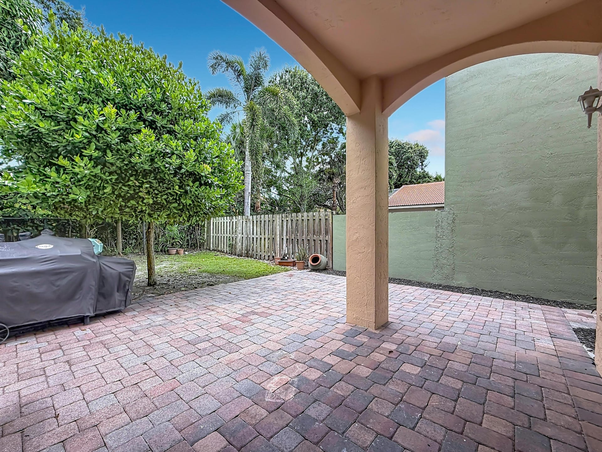Residence photo 31