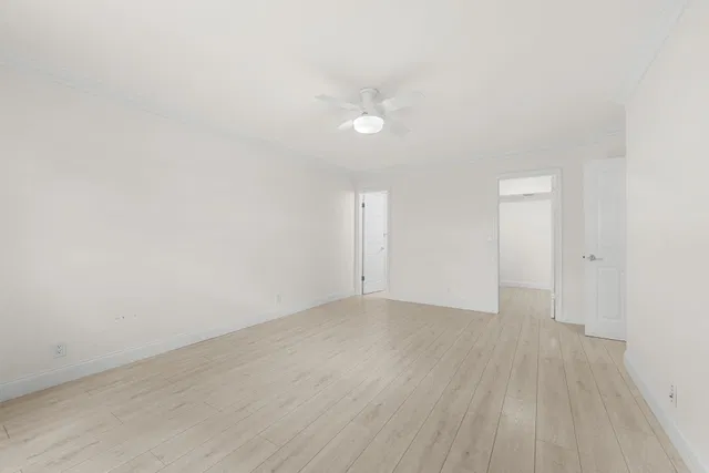 Unit 104 photo 6