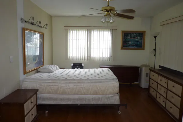 Residence photo 17