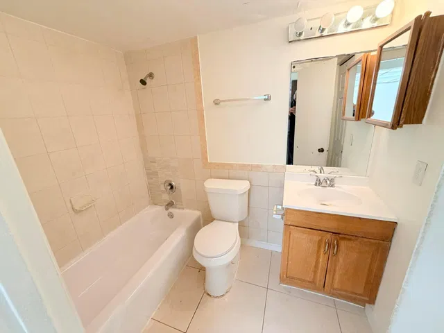 Unit A113 photo 6
