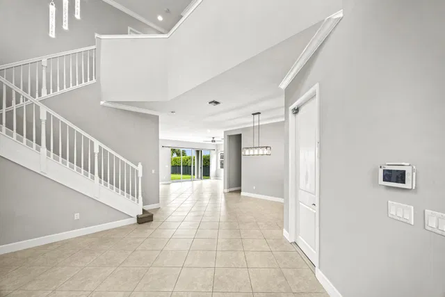 Residence photo 5