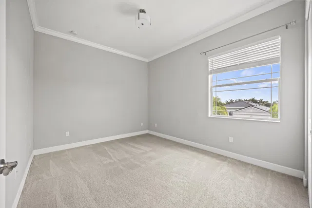 Residence photo 46