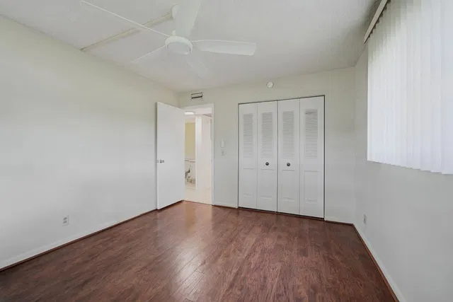 Unit 132 photo 12