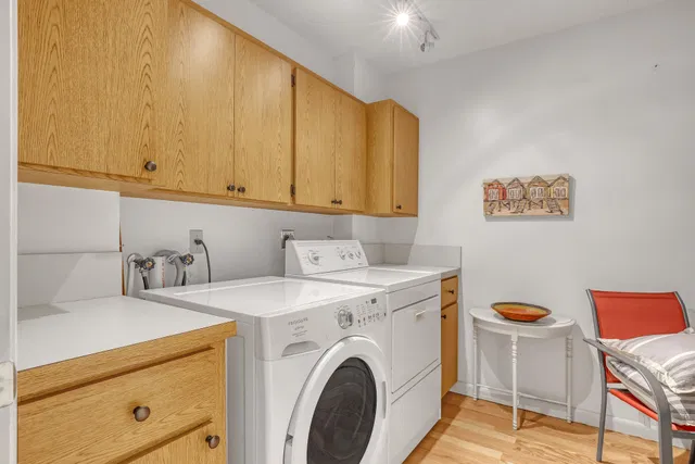 Unit 203 photo 19