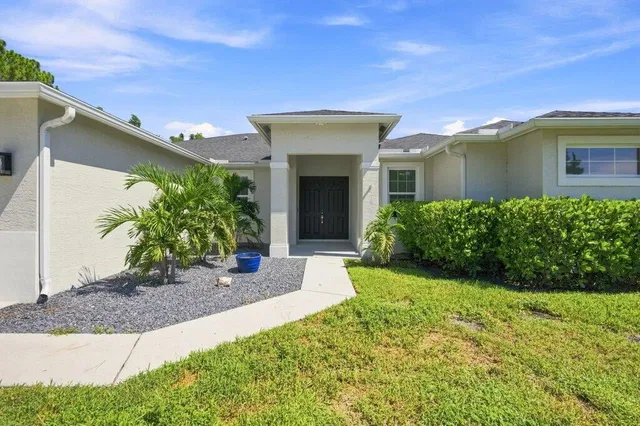  Residence photo 8