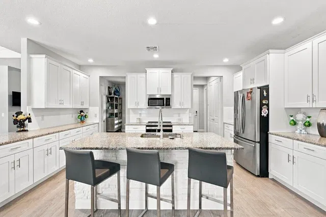  Residence photo 19
