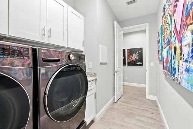  Residence photo 59