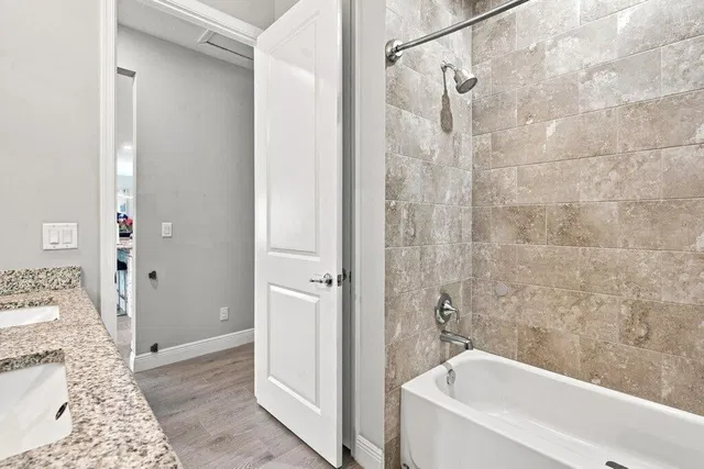  Residence photo 64