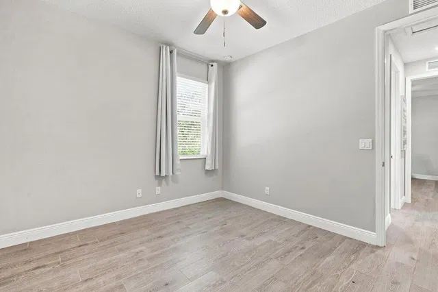  Residence photo 66