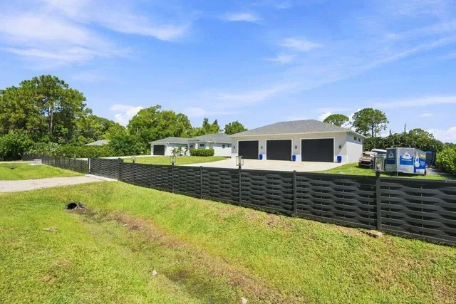  Residence photo 94