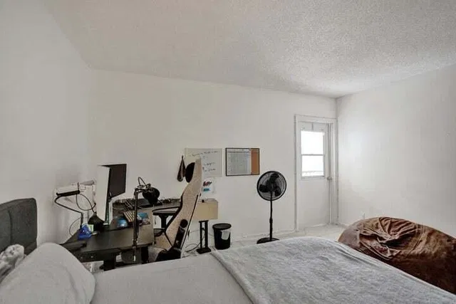 Unit 0240 photo 9