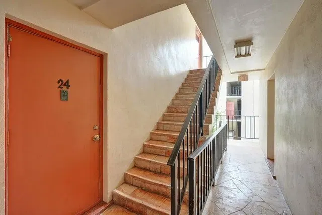 Unit 0240 photo 11