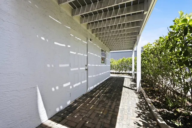 Residence photo 19